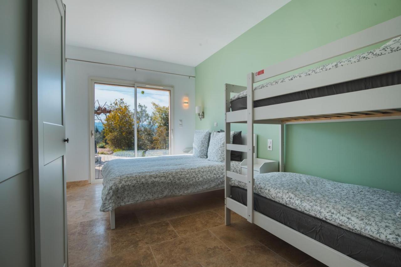 Le Petit Chene Villa Apt Luaran gambar