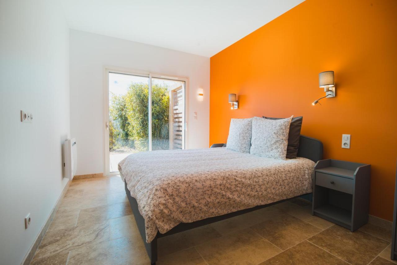 Le Petit Chene Villa Apt Luaran gambar